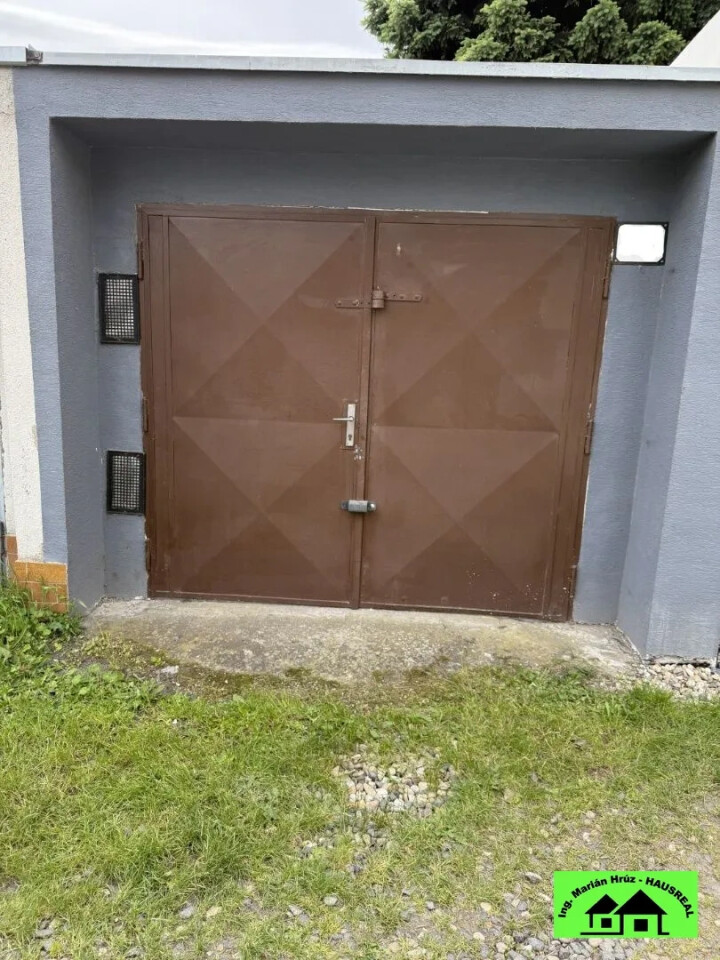 Prenájom garáže v Leviciach na Šfánikovej ulici