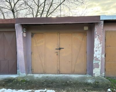 Predaj garáže v Galante za kaštieľom s montážnou jamou