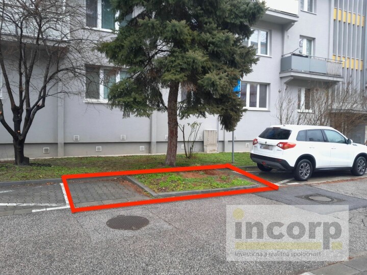 PREDÁM PARKOVACIE STOJISKO, TRENČIANSKA ULICA, RUŽINOV