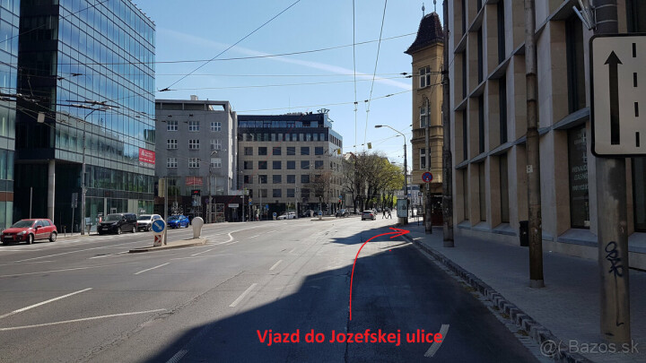 Prenájom garážového státia v Bratislave I - Staré Mesto, ul. Jozefská