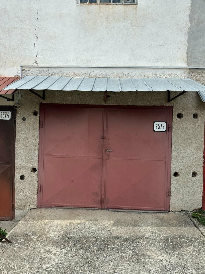 Predaj elektrifikovanej garáže v Levoči