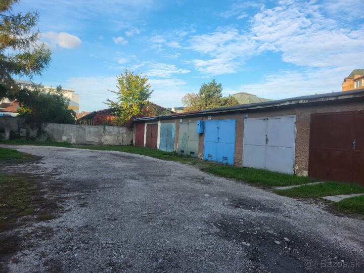 Predaj garáže na vlastnom pozemku v centre mesta