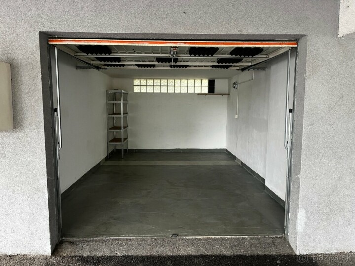 Prenájom garáže s elektrinou v Ružinove