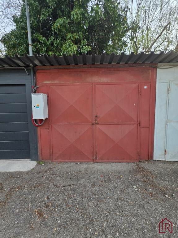 Prenájom radovej garáže na Sládkovičovej ulici, Košice - Sever