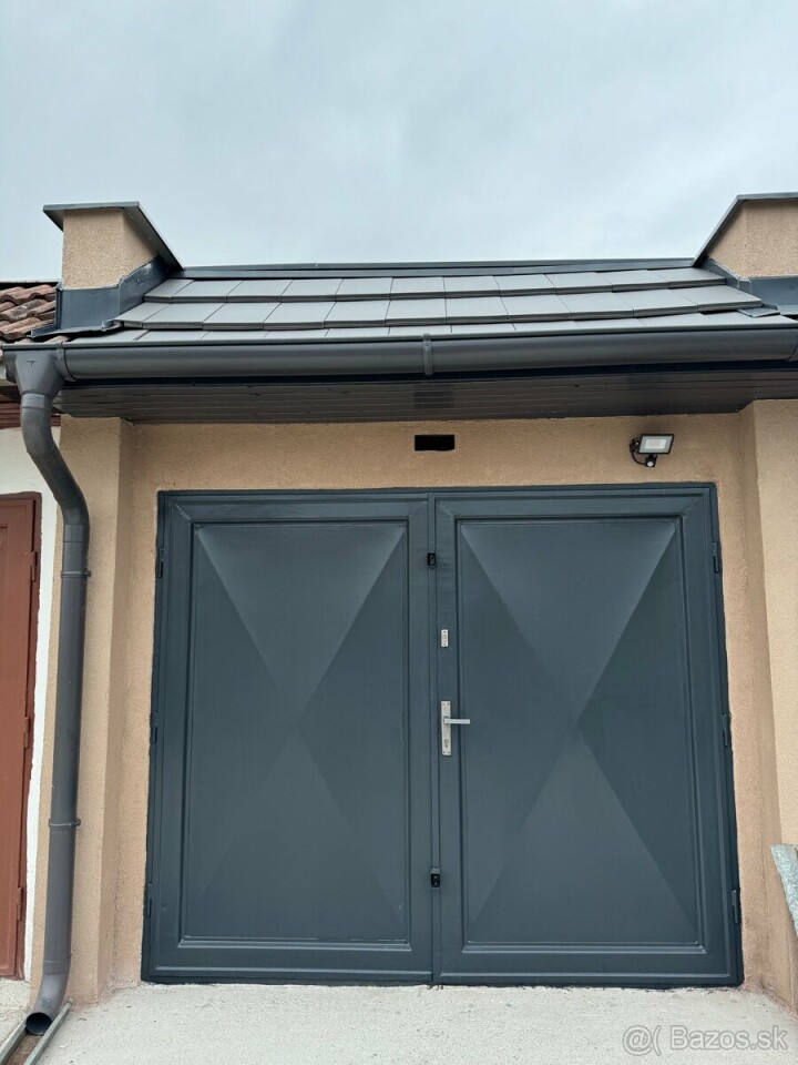 Zrekonštruovaná garáž na predaj v Komárne (2x18m2)