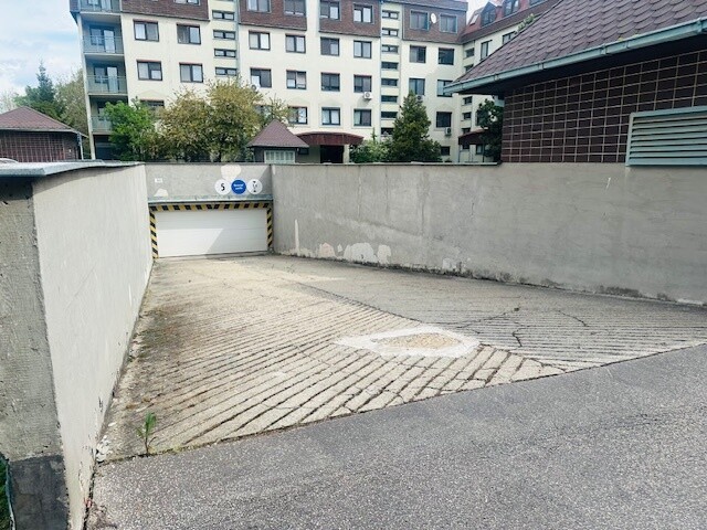 Predaj podzemnej garáže v Ružinove - investičná príležitosť