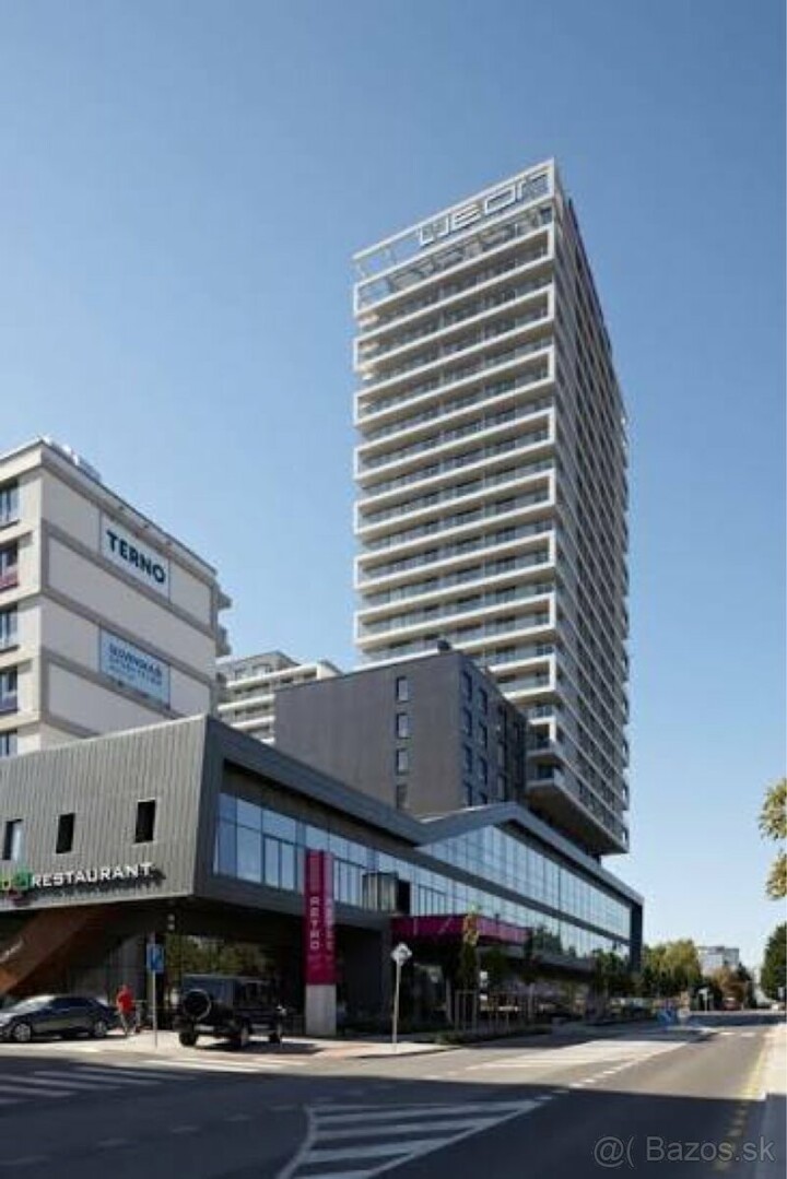 Prenájom garážového státia v OC RETRO na Nevädzovej ulici