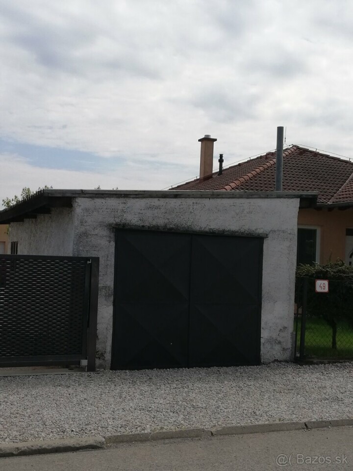 Samostatná garáž na prenájom s montážnou jamou