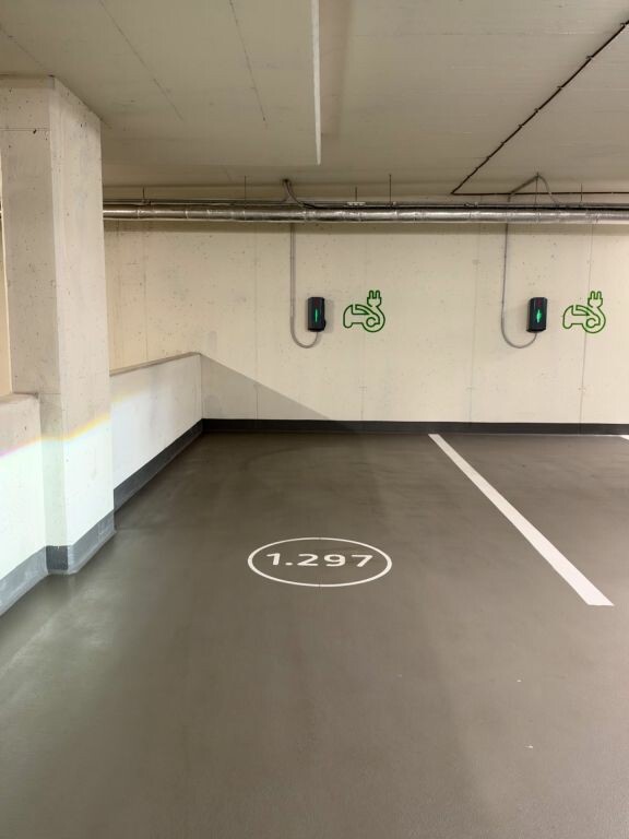 Prenájom 2 parkovacích miest v podzemnej garáži SKY PARK, Bratislava