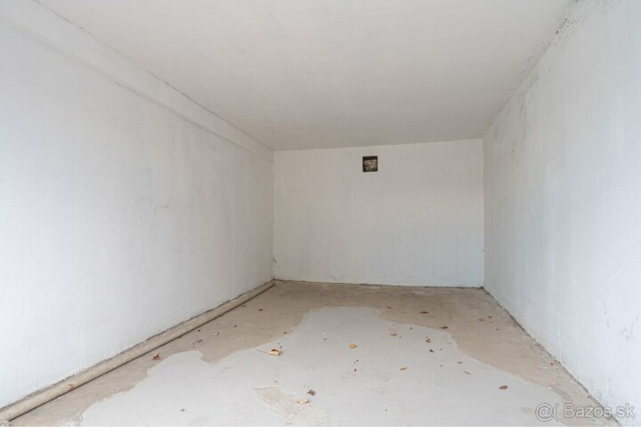 Na predaj garáž s rozlohou 17 m² na ulici Belanská, Košice - Staré Mesto