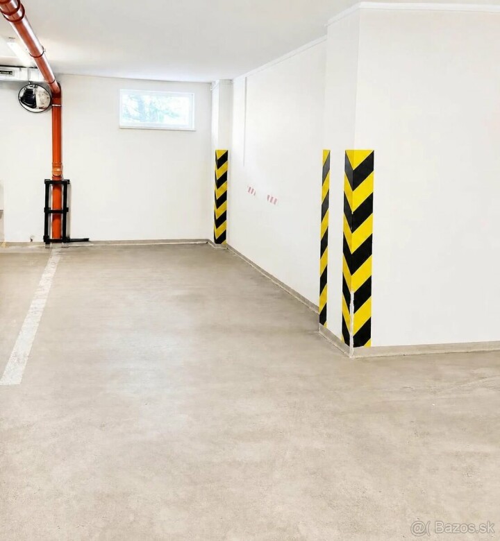 Predaj parkovacieho miesta v garážovom dome v Ružinove