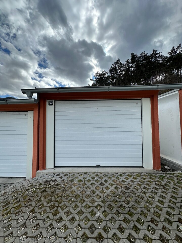 Na predaj nová garáž s elektrickou bránou