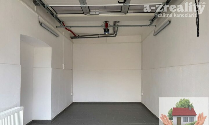 Prenájom vykurovanej garáže v centre Komárna