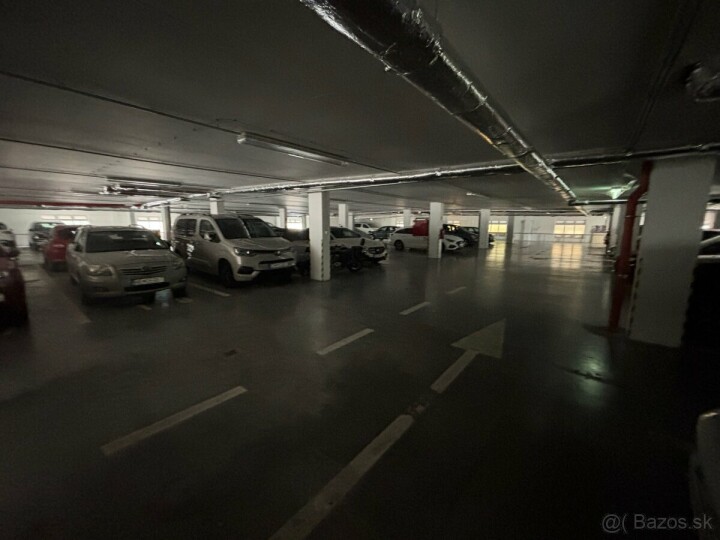 Predaj vnútorného parkovacieho miesta vo Zvolene - Západ