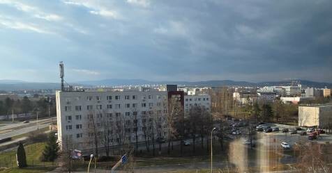 Prenájom radovej garáže na Sládkovičovej ulici v Košiciach