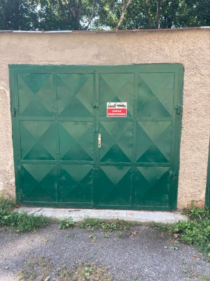 Garáž na prenájom na ulici Okružná