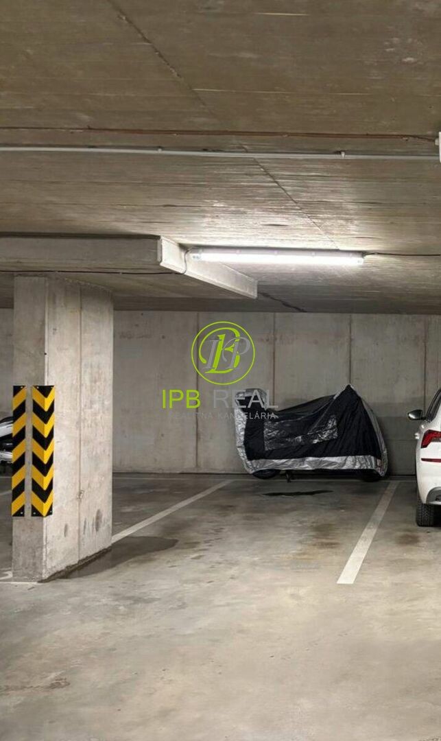 Predaj garážového státia v projekte Ahoj park na Sliačskej ul.
