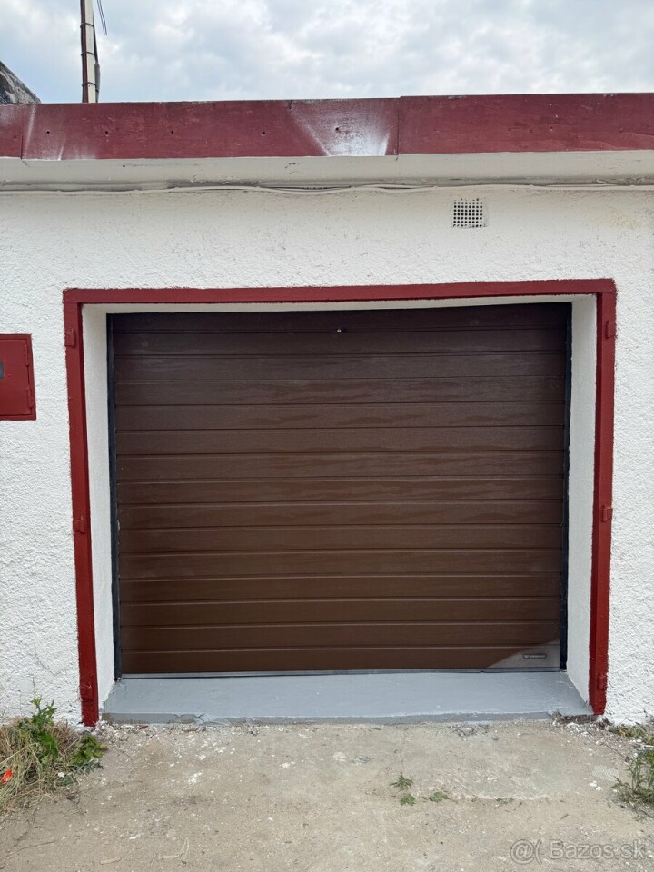 Na predaj priestranná garáž v Košiciach, 22 m²