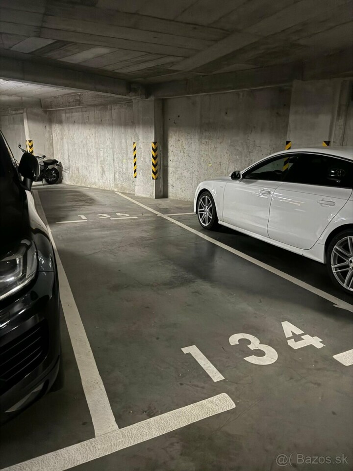Prenájom parkovacích miest v garáži na Mikovíniho 14