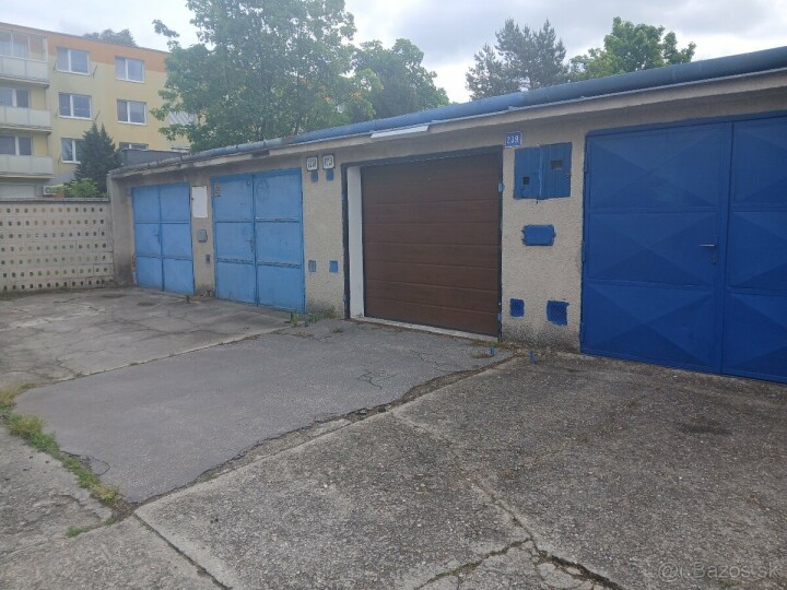 Na predaj garáž v Skalici, Lúčky s elektrinou a jamou