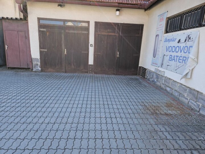 Dvojgaráž na dlhodobý prenájom v centre Prešova
