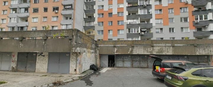 Na predaj garáž v trojgaráži na Dudvažskej ulici, Podunajské Biskupice