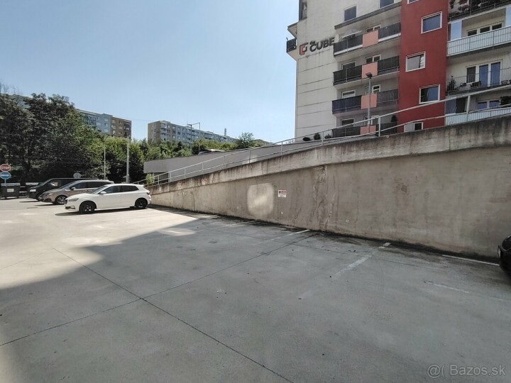 Predaj vonkajšieho parkovacieho miesta v Žiline - Nové Vlčince