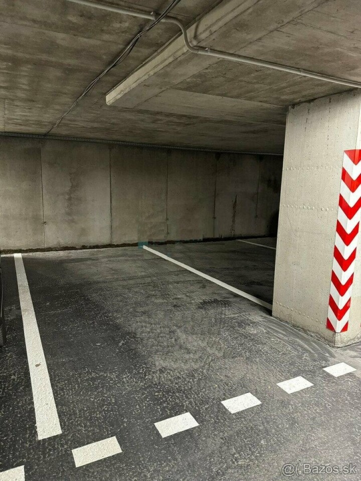 Na prenájom vnútorné parkovacie miesto v Apollo Residence