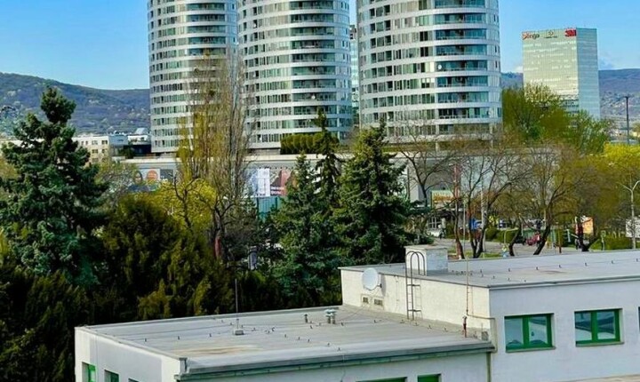 Prenájom vnútorného parkovacieho miesta v projekte 3 veže na Bajkalskej ulici