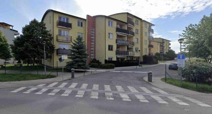 Parking opletalova 70