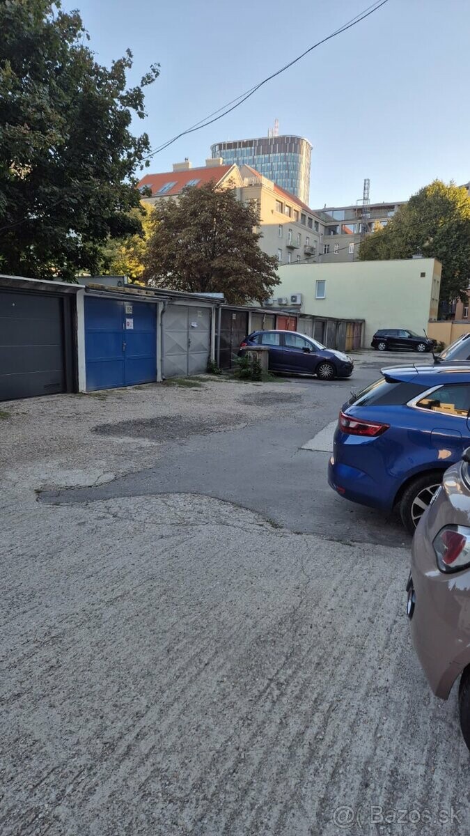 Prenájom garáže 18m2 v centre Bratislavy