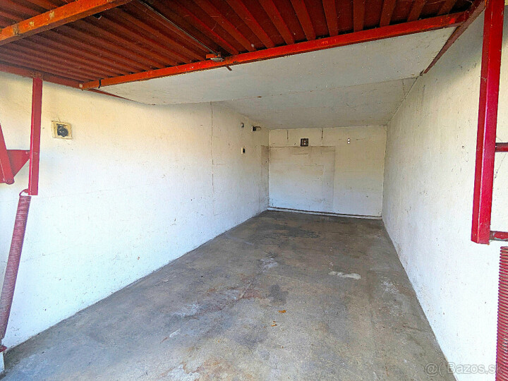 Garáž na prenájom s parkovaním v Košiciach - Podhradová