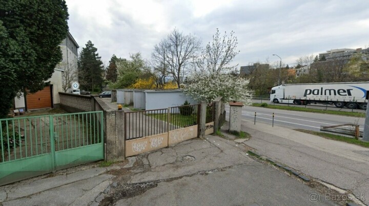 Predaj panelovej garáže Bratislava - Staré mesto