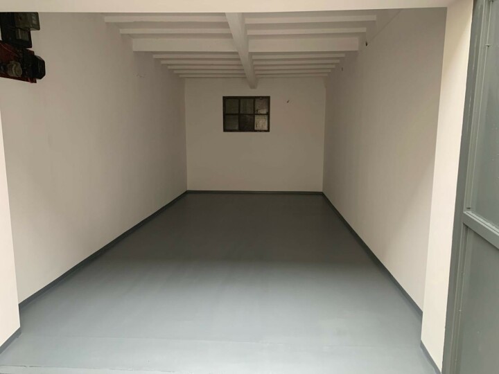 Predam garaz 19m2, Sliezska ul s pozemkom