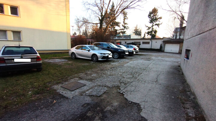 Prenajmem parkovanie vo dvore Nitra/Staré Mesto/Hodžova