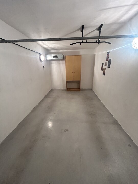 Prenájom garáž na Kolískovej ul. v parkovacom dome na Dlhých Dieloch, Karlova Ves