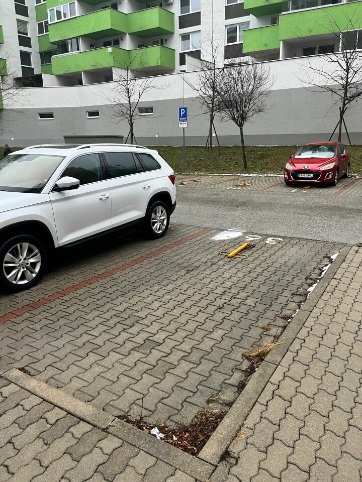 Prenájom parkovacie státie Rača Tower / Gate