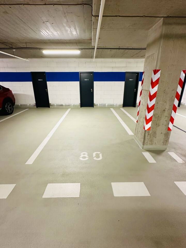 Prenájom státia v EUROVEA TOVER na -1. posch