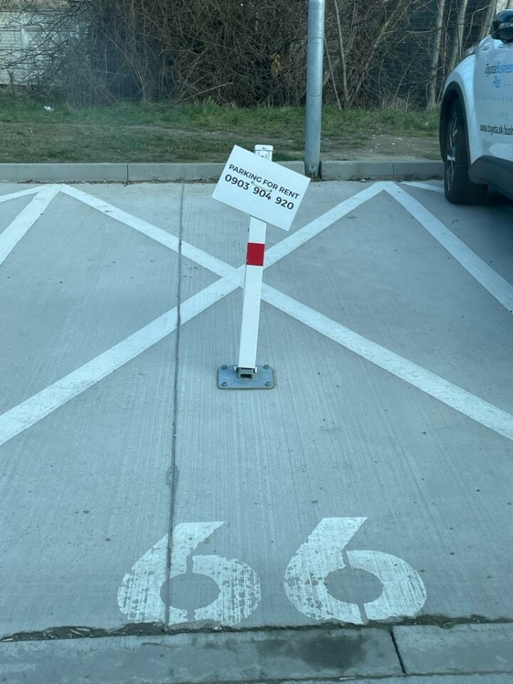 Prenájom vonkajšie parkovacie státie Odborárska 3, BA