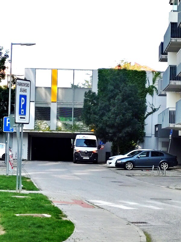 Prenaj.vnútorné PS na Jégého, v Ružinove, BA 2