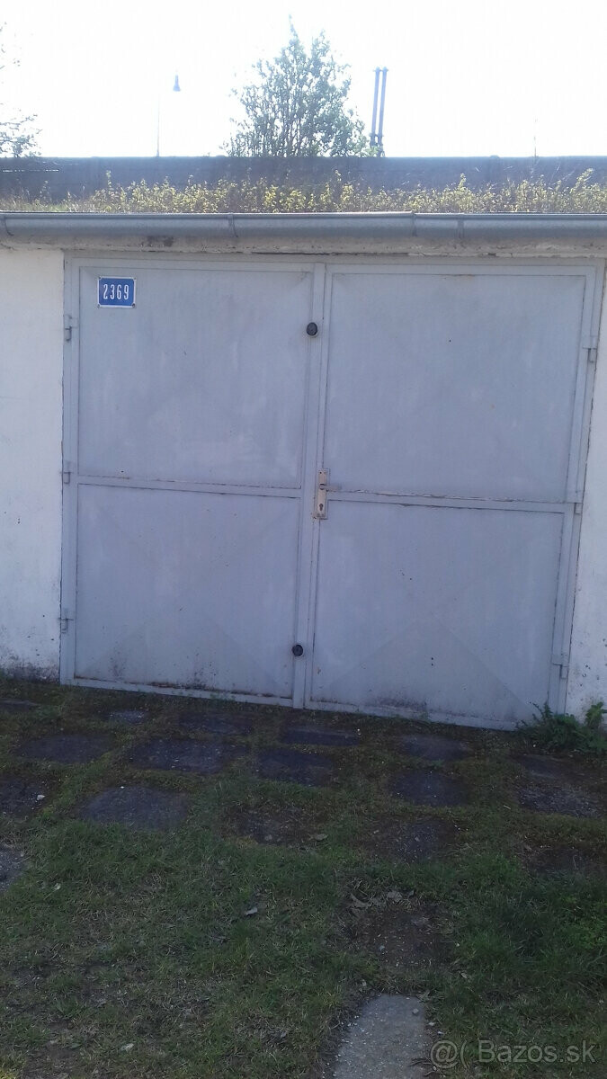 Na predaj garáž v Komárne na ulici Gen. Klapku