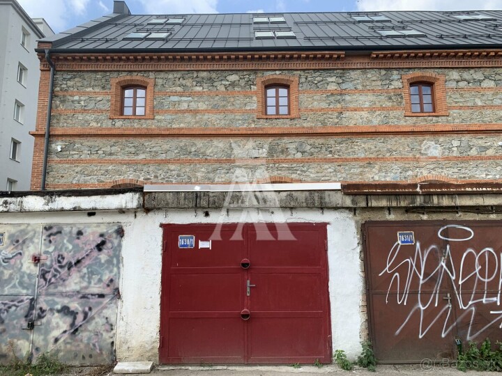 GARÁŽ PRI NOVOSTAVBE ALBELI, STROMOVÁ UL., KOŠICE-STARÉ MEST