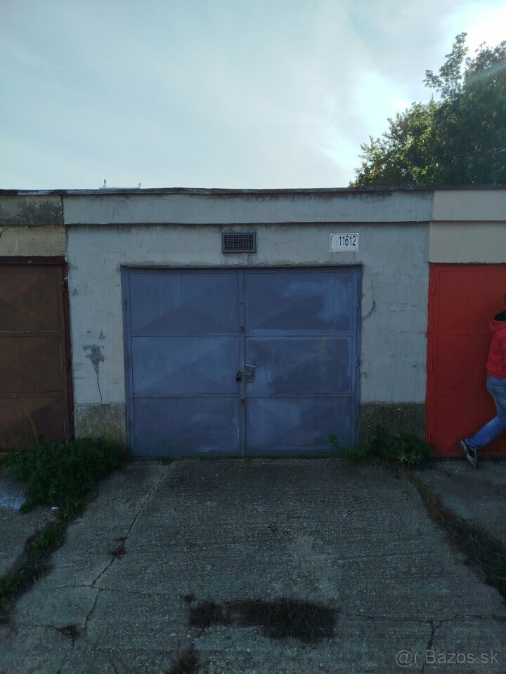 Garáž na predaj na Skalickej ceste s odkupeným pozemkom