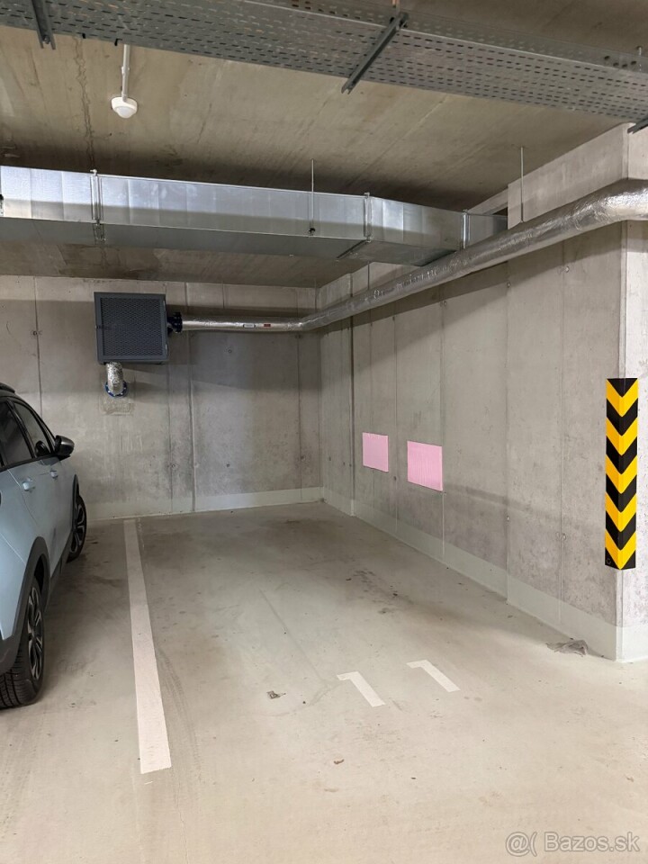 Prenájom garážového státia v Tammi Dúbravka