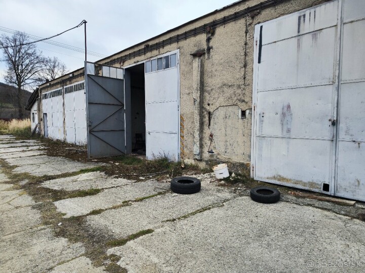 Prenájom priemyselných garáží 55 m² v Podhradí