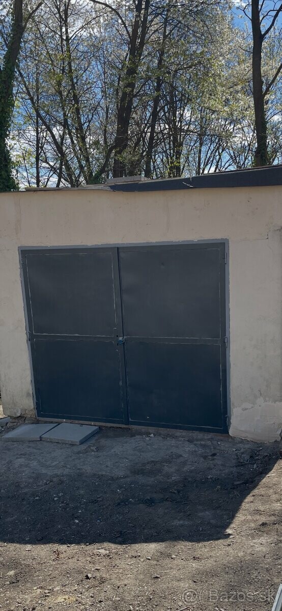 Garáž na prenájom vo Vranove s elektrickou prípojkou