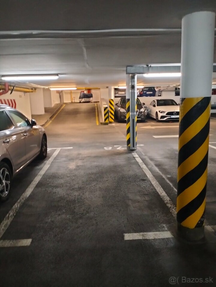 Predaj podzemnej garáže na Matejkovej ulici v Karlovej Vsi, Bratislava