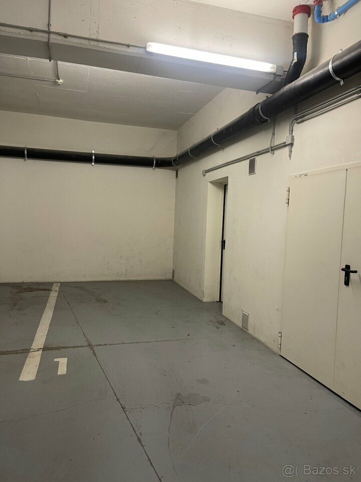 Na predaj: Parkovacie státie v podzemnej garáži v centre mesta