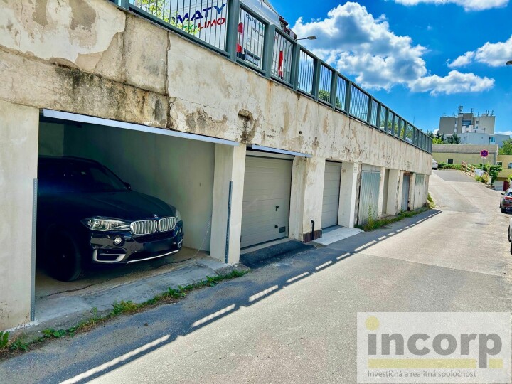 Prenájom veľkej samostatnej garáže (25 m2) na Bartókovej ulici