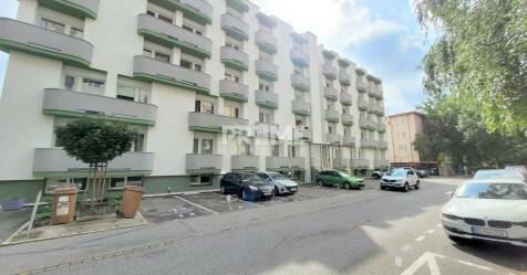 Vonkajšie parkovacie miesto na Ondavskej ulici v Ružinove